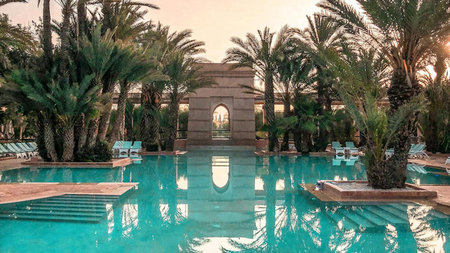 How Travel Investors Analyze Property Listings for Resort Opportunities