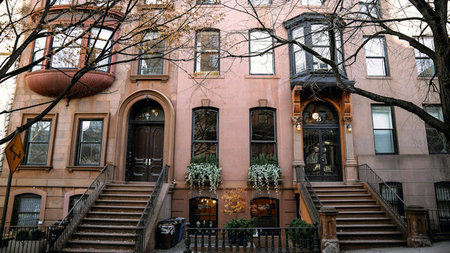 How An Attractive Entrance Can Boost Your Apartment’s Charm