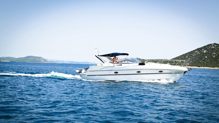 What to Know About Boat Insurance When You Charter