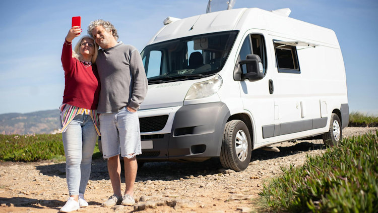 Luxury RV Travel: How to Choose, Buy, and Hit the Road in Style