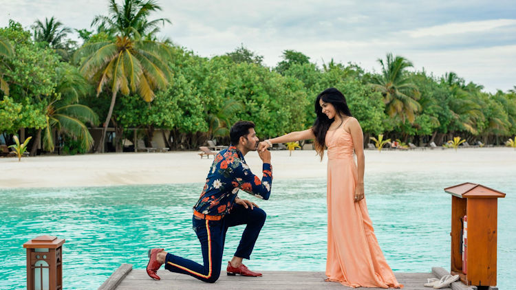 From the Amalfi Coast to the Maldives: Why East-West Engagement Rings Are Made for Destination Proposals