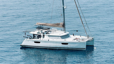 Features That Make Luxury Catamaran Charters Truly Unforgettable Experiences