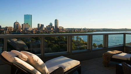 Luxury Collection Hotels Publishes New Travel Guide Book