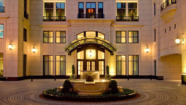 The Elysian Rebranded as the Waldorf Astoria Chicago