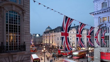 London's Iconic Hotel Cafe Royal Opens