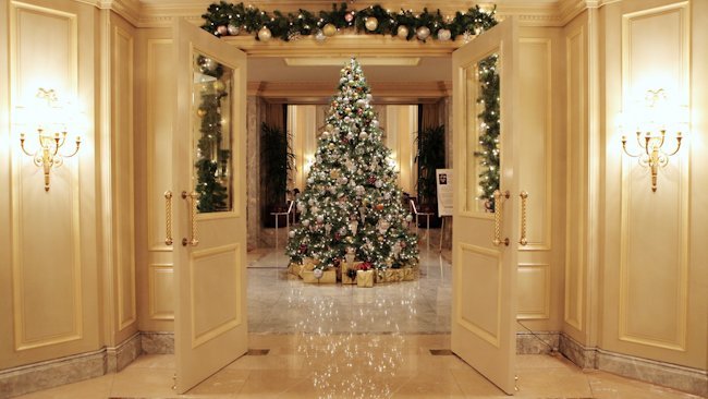 The Ritz-Carlton, San Francisco Celebrates the Holidays with Tree Lighting Ceremony