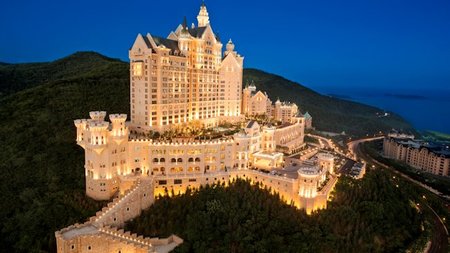 Luxury Collection Opens The Castle Hotel in Dalian, China