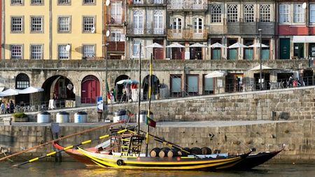 Lazy Flavors: Tailor-made Food and Wine Experiences in Portugal