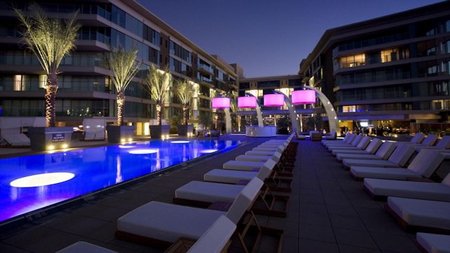W Scottsdale Introduces Lavish $20,000 Bachelor(ette) Package