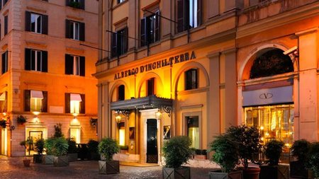Rome's Hotel d'Inghilterra Offers Pet Pampering Amenities in the Eternal City 