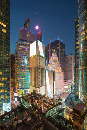 New York's Knickerbocker Hotel Offers Ultimate New Year's Celebration