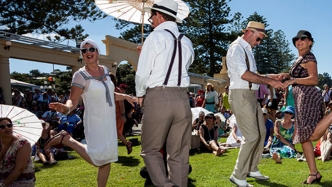 P&O Cruises' Pacific Pearl Goes to Napier for the Renowned Art Deco Festival