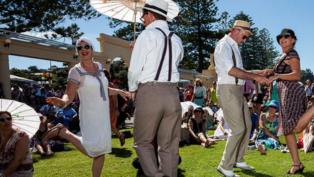 P&O Cruises' Pacific Pearl Goes to Napier for the Renowned Art Deco Festival