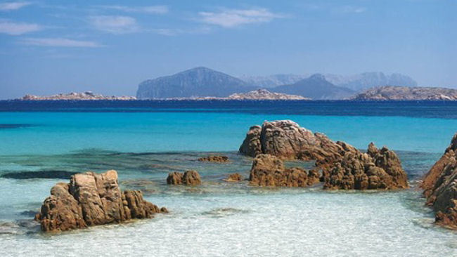 Colonna Pevero Hotel: Room with a View of Sardinia's Emerald Coast 