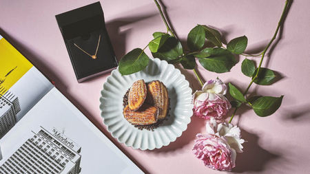 Mandarin Oriental, Hong Kong Presents Elegant Packages Inspired by the Piaget Rose Collection