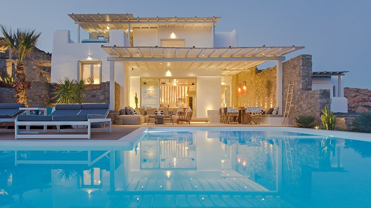 7 Luxurious Places to Stay in Mykonos this Summer