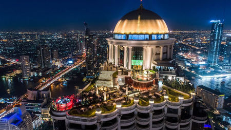 5 Most Unforgettable Sky-High Venues to Ring in the New Year