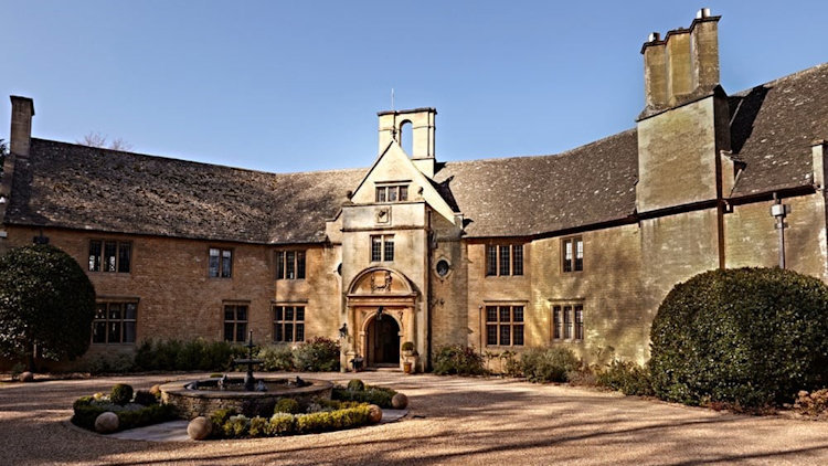 Foxhill Manor - A Luxury Private House Hotel in the Cotswolds