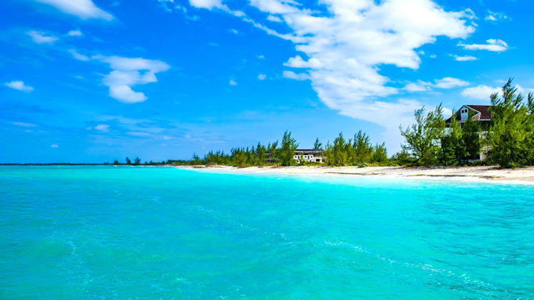 Turks & Caicos Islands Requires Travelers to be Fully Vaccinated