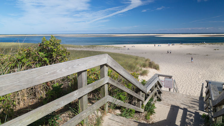 Where To Stay In Cape Cod This Summer