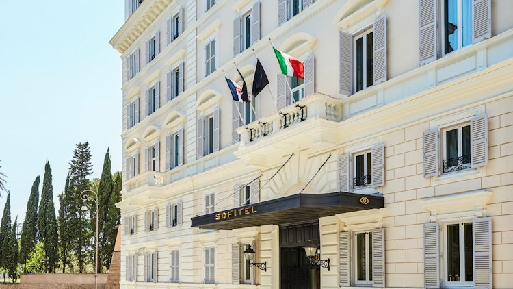 Sofitel Rome Villa Borghese Partners with First Luggage to Ease Shopping & Shipping Stress