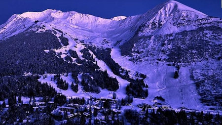 Planning a Trip to an Alaskan Ski Resort? Here's How to Prepare for the Cold Weather