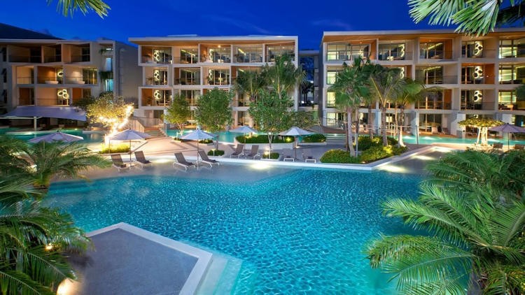 Stay in Style: Luxury Resorts Redefining the Phuket Experience