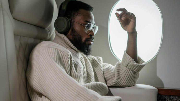 Essential U.S. Travel Tech Checklist for Luxury Explorers