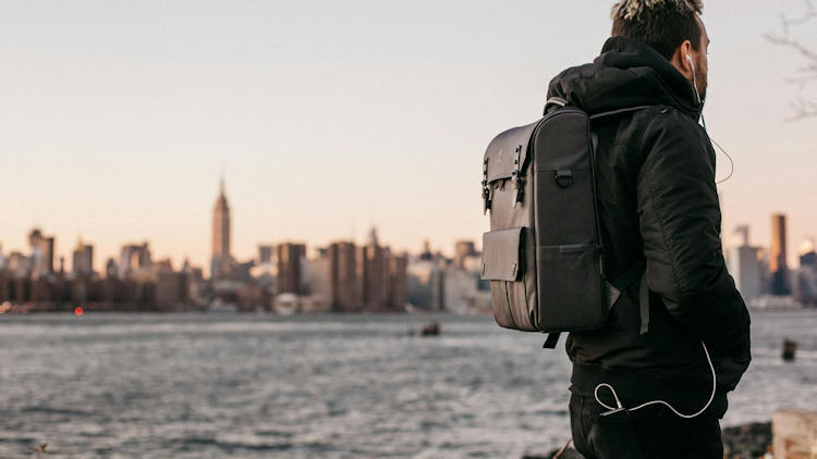 Modern Features Every Urban Young Traveler Wants in a 15-inch Laptop Backpack