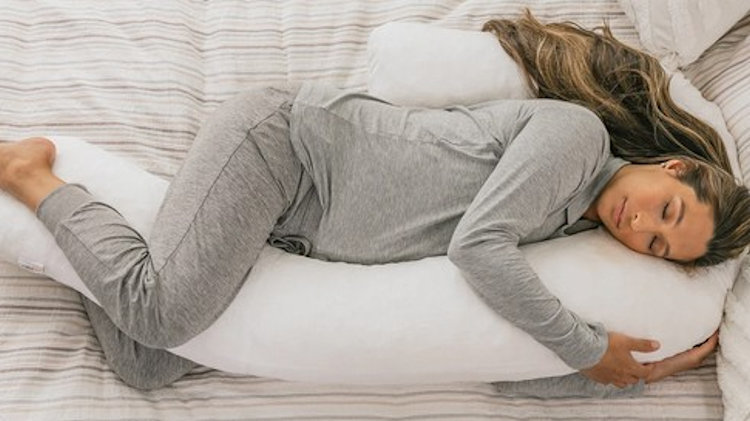 The Hidden Secret of 5-Star Sleep: Why Every Traveler Needs a Body Pillow