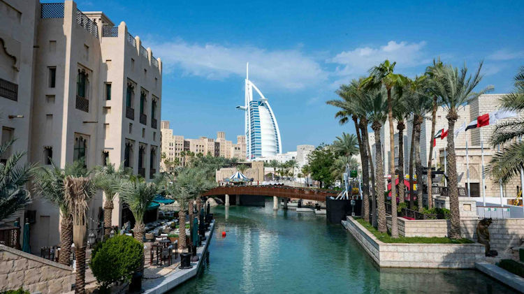 Dubai as a Second Address: Beach, Lagoon, and Island Living