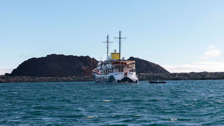 Quasar Expeditions' Darwin Family Voyage Returns Aboard Newly Renovated Quasar Evolution