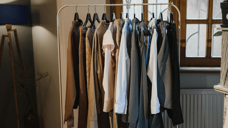 Capsule Support Pieces for Carry‑On Only Trips