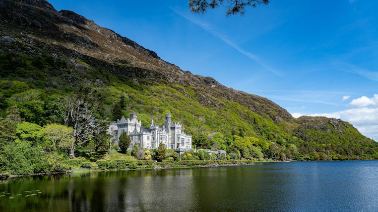 5 Destinations to Discover Throughout Ireland
