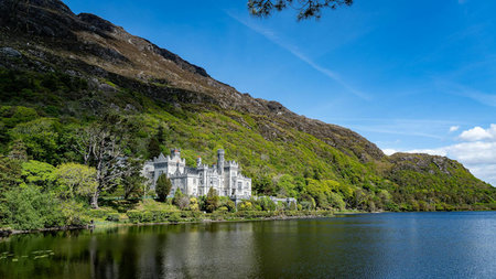 5 Destinations to Discover Throughout Ireland