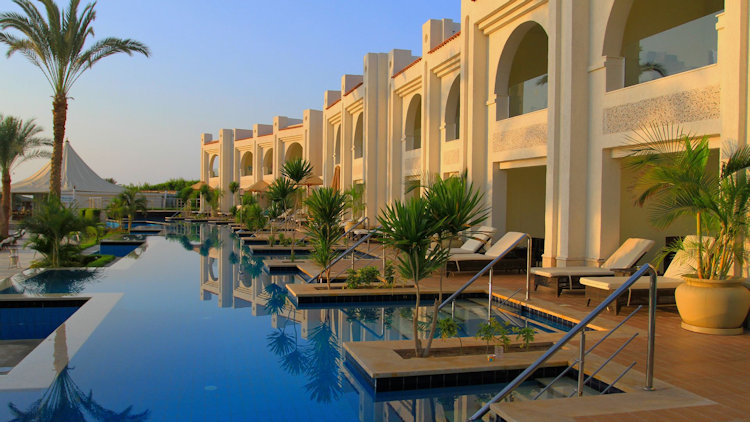 Choosing an expensive hotel for your ultra luxury vacation