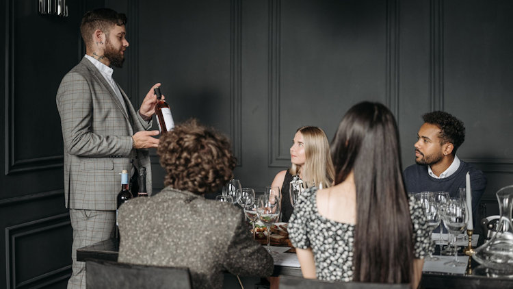 Which Tasting and Service Skills Can Formal Wine Training Build?