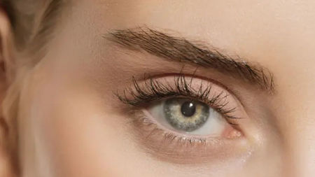 How Long Does It Really Take an Eyelash Serum to Show Results