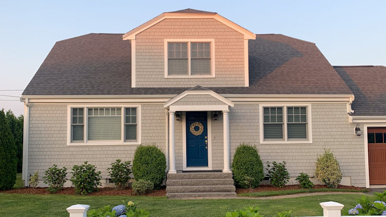 The Advantages of Upgrading Both Cape Cod Roofing and Siding at the Same Time