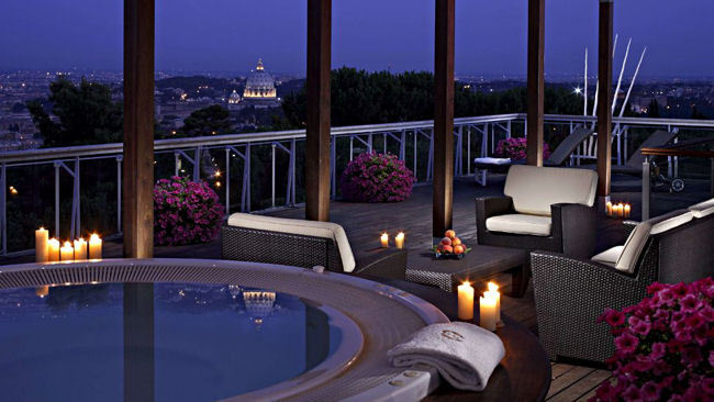 Rome Cavalieri Wins Top Hotel and Restaurant Awards