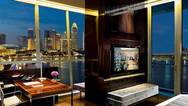 Suite Dreams: Singapore's Fullerton Bay Hotel Themed Suites