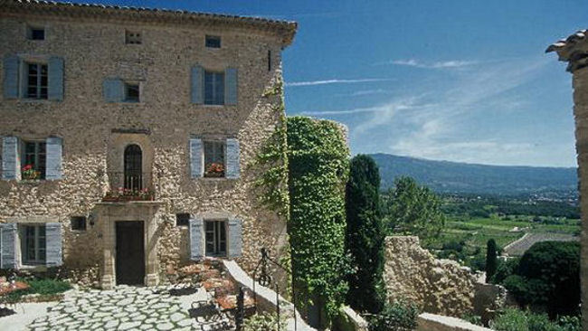 Provence's Crillon le Brave Offers 80% Savings in November