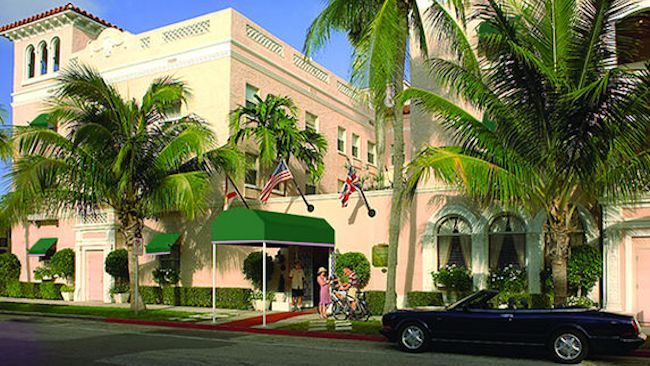 The Chesterfield Palm Beach Offers Family & Pet Friendly Getaway
