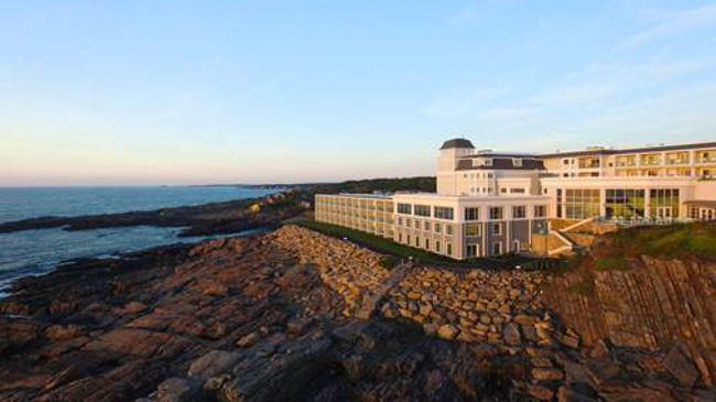Get Away to the Cliff House Maine this Spring