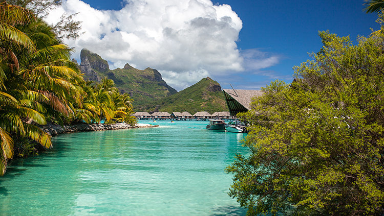 A Visit to Four Seasons, Bora Bora 