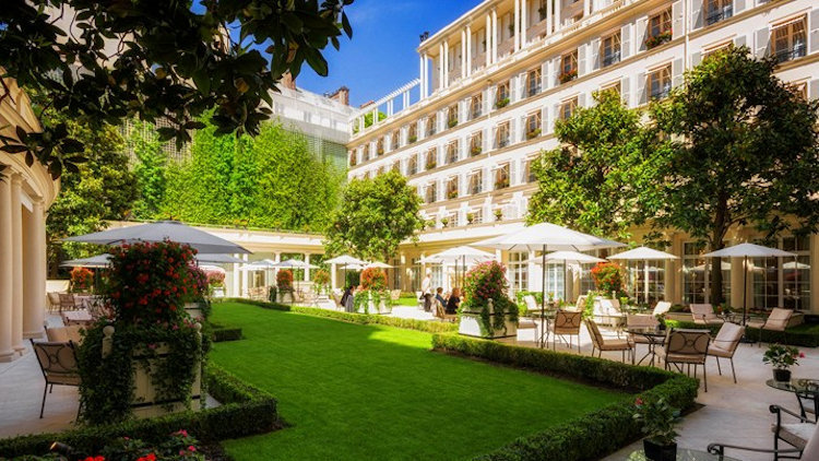 Le Bristol Paris Redesigns Rooms and Suites