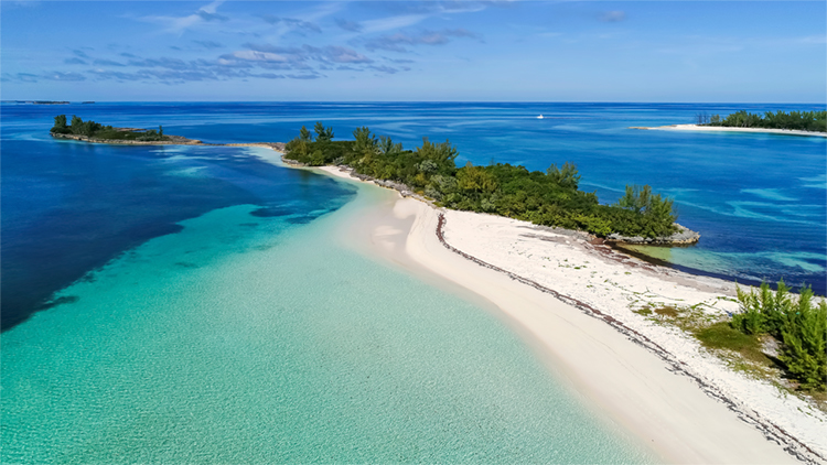 The Bahamas on a Yacht: Everything You Need to Know
