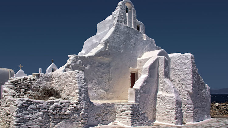 Easter in Mykonos: What to Do and Things to Avoid
