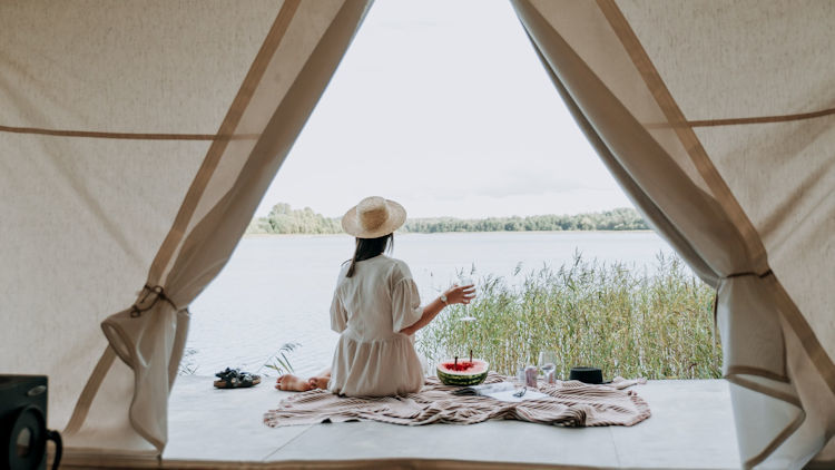 Style and Comfort: Why Modern Yurt Accommodation is Booming