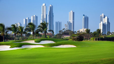 Two Greens One Swing at Two Luxury Resorts in Panama